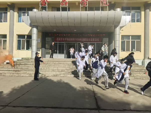 筑牢安全防线，护航校园平安——...
